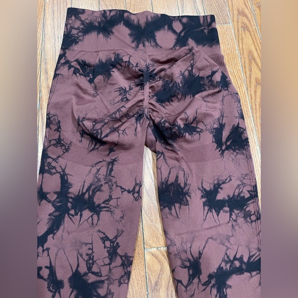 Women's Brown and Black Tie-Dye Leggings - Picture 6 of 8